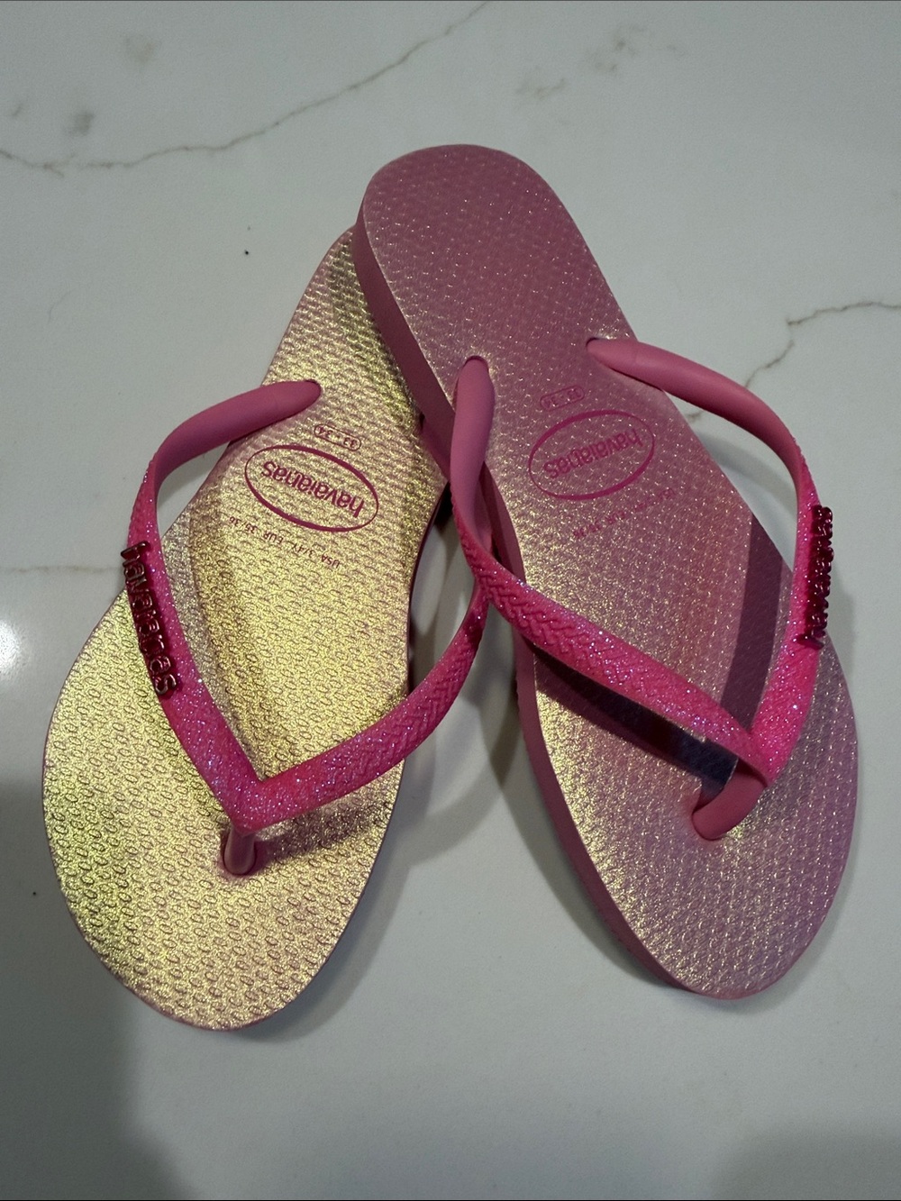 Havaianas Girl’s Glitter Pink & Gold Flip Flops